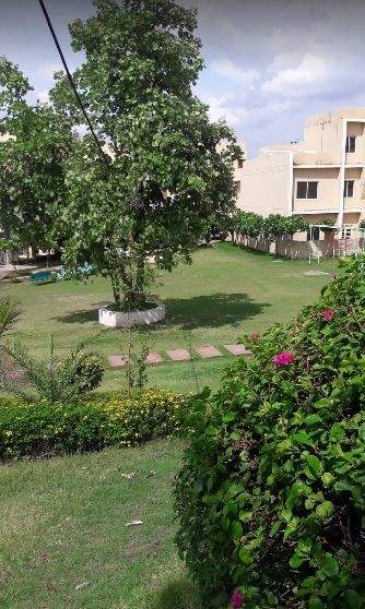 palm court Landscaped Gardens