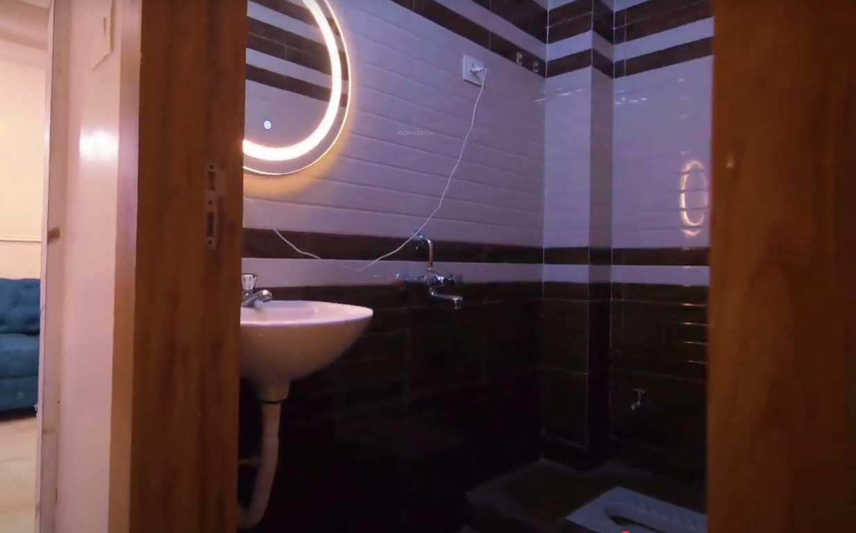 madhuban heights Bathroom