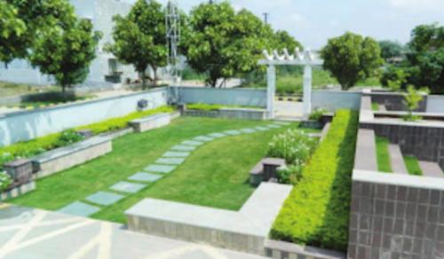  east-side-residency Landscaped Gardens