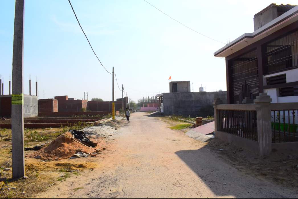  amity green Internal Roads & Footpaths