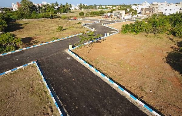  the-excellentia Internal Roads