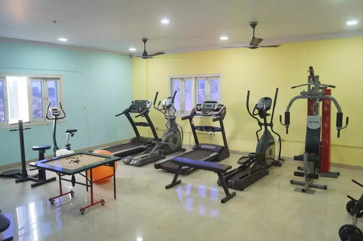  bridge county villas Gymnasium