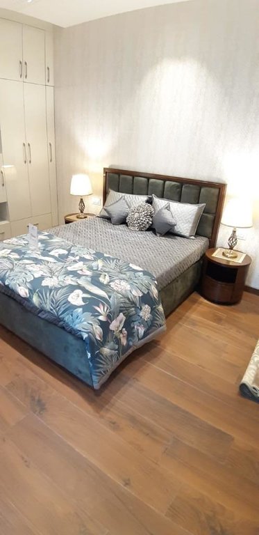  orchid greens Bedroom