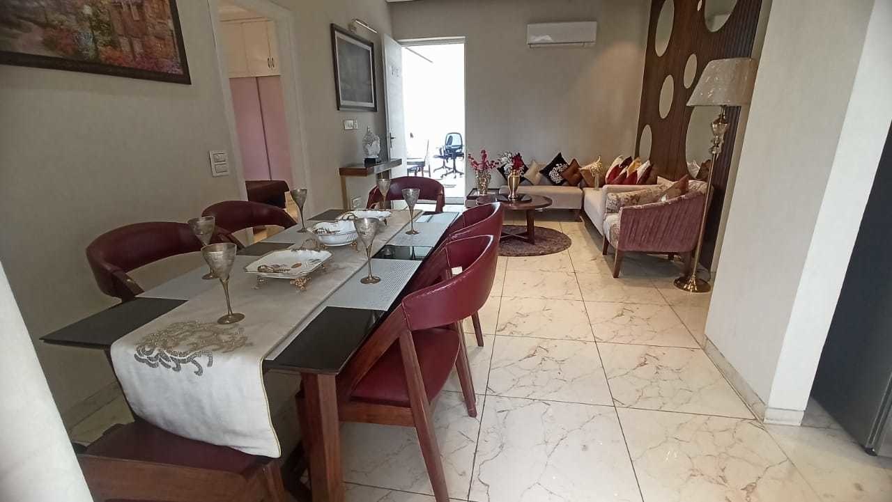  orchid greens Dining Area