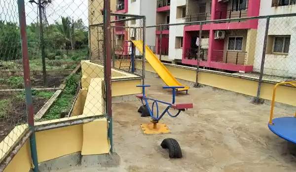  avuenue residential Children's play area