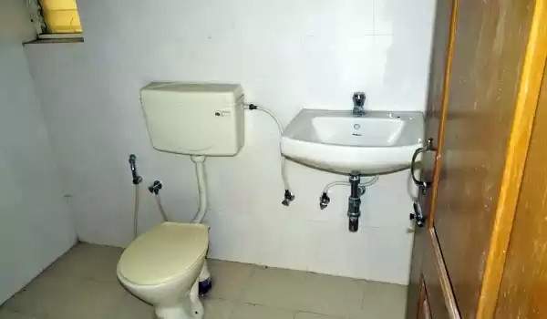  avuenue residential Bathroom