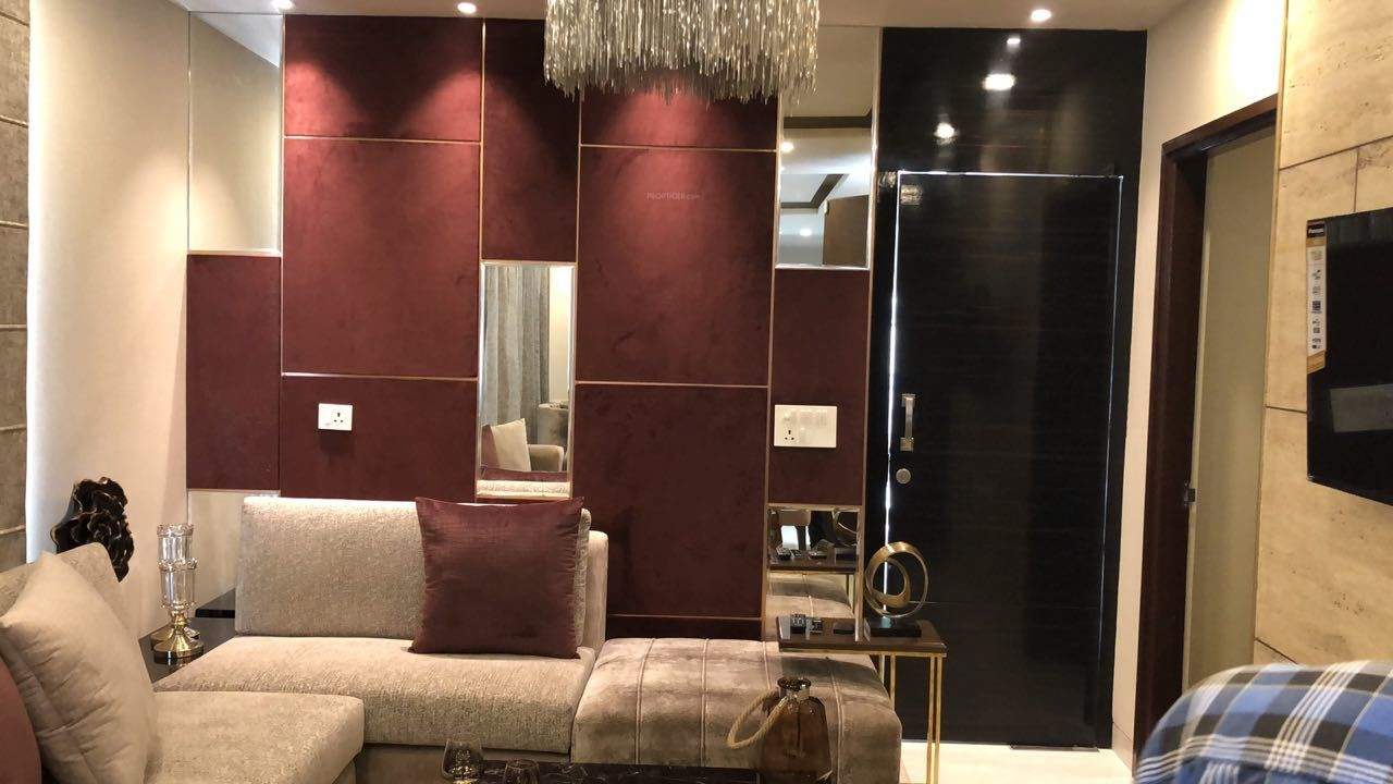  chester hills Living Area