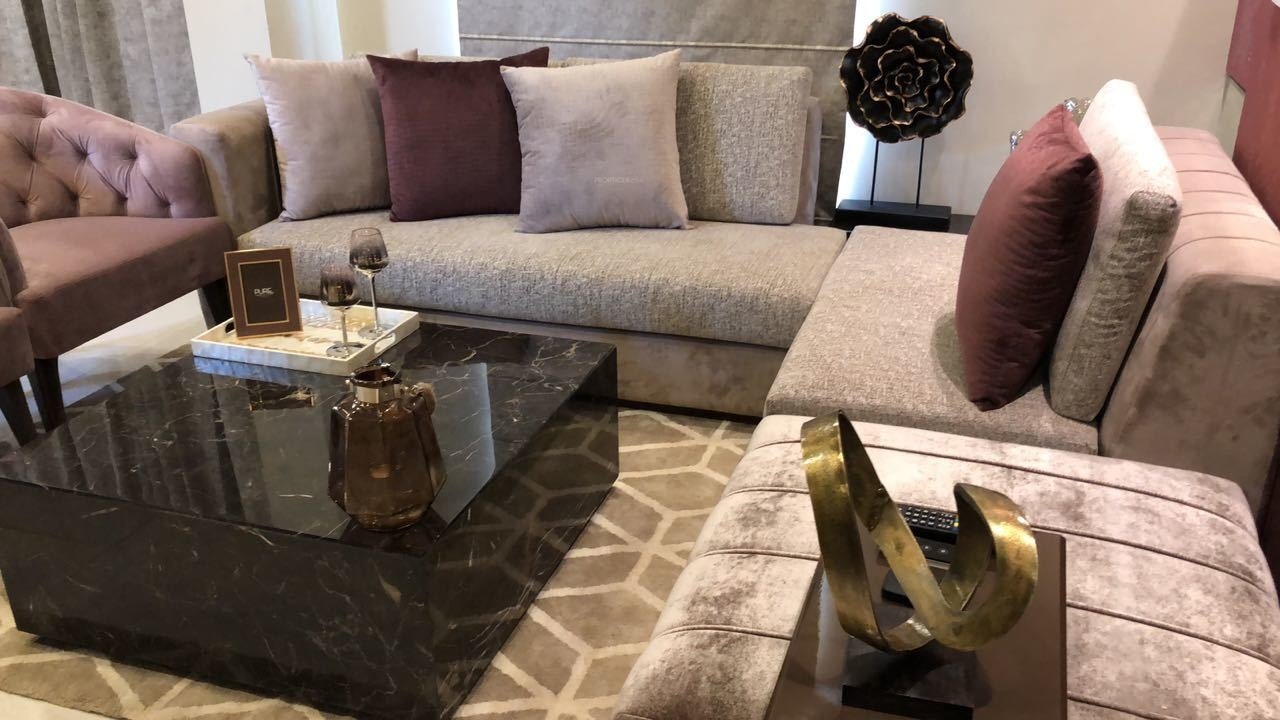  chester hills Living Area