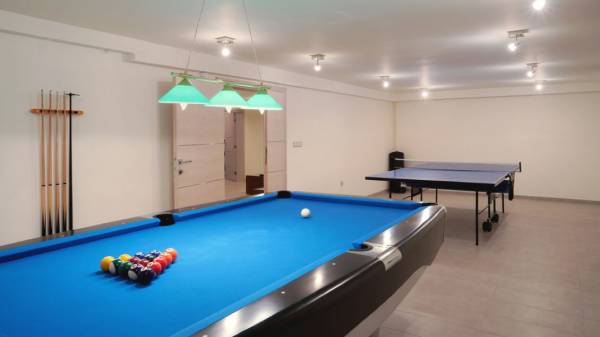  ambience-courtyard Billiards/Snooker Table