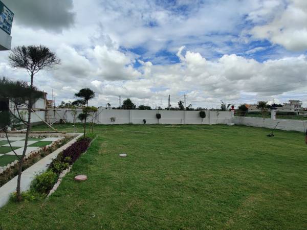  royal-green-city Plot