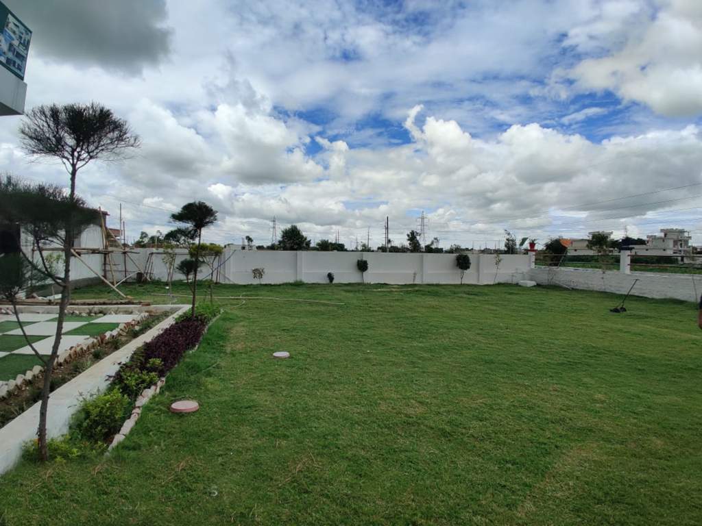  royal green city Plot