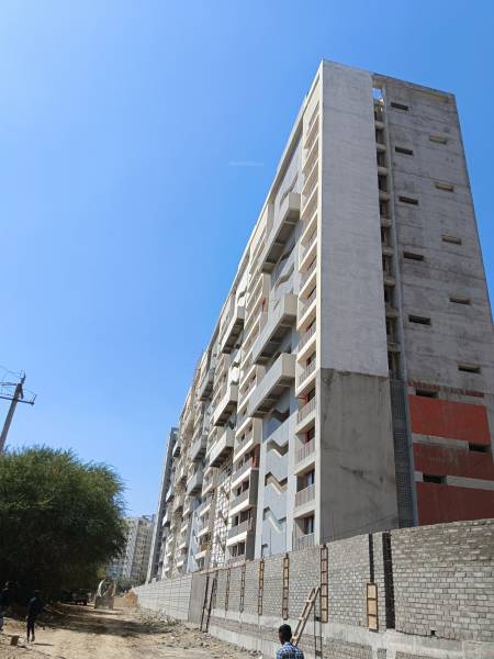  silver-luxuria Construction Status March-24