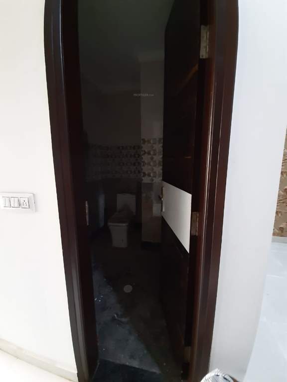  alisha homes Bathroom