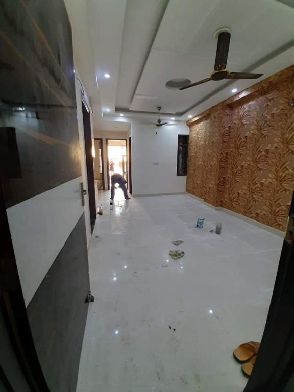  alisha homes Dining Area