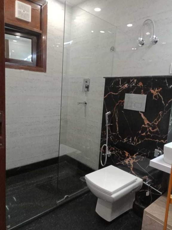  homes Bathroom