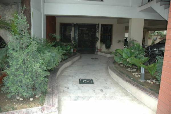 Others gardens Others