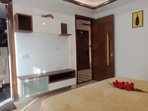 Bedroom uttarakhand-luxury-homes Bedroom