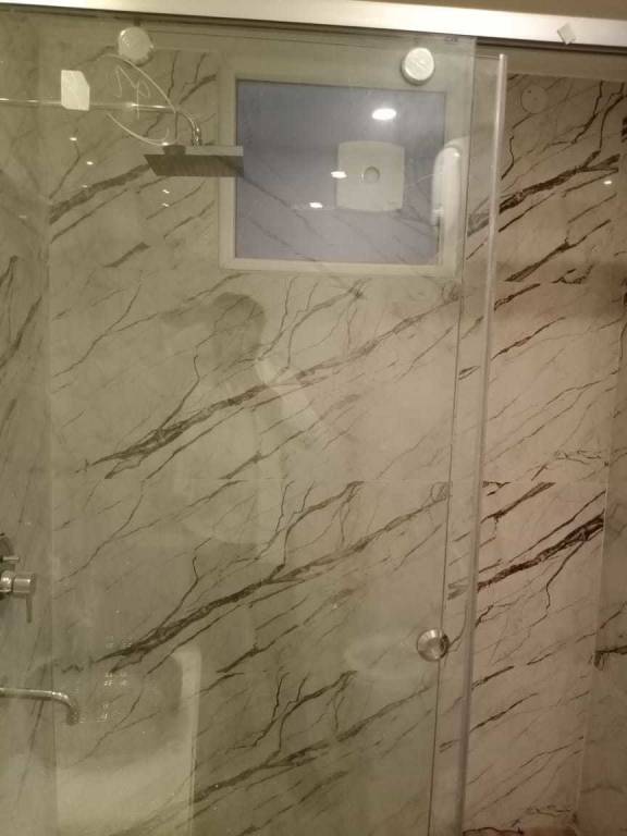  palm floors 3 Bathroom