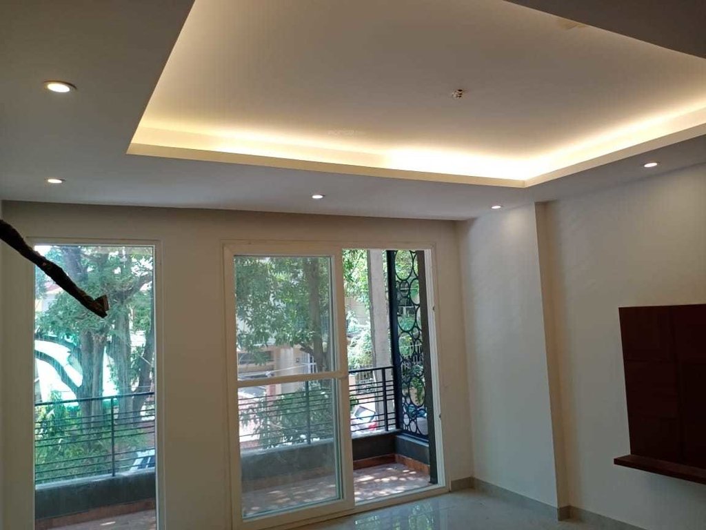  palm floors 3 Living Area