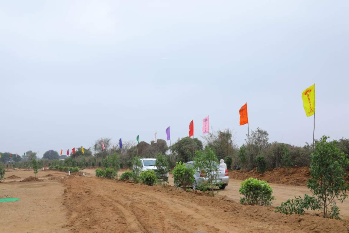  abhay empire Plot