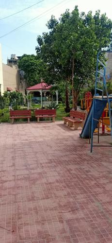  homes-dayanand-colony Children's play area
