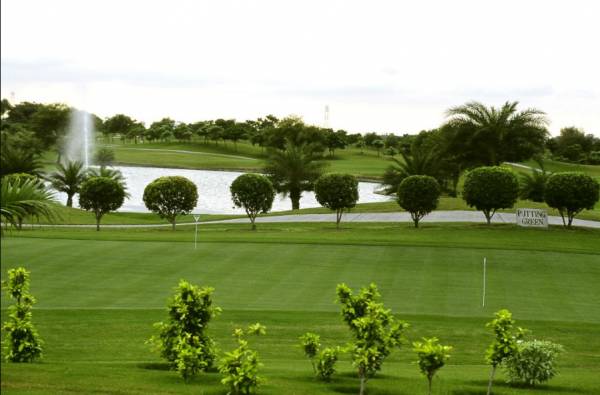 Golf Course greens-villas Golf Course