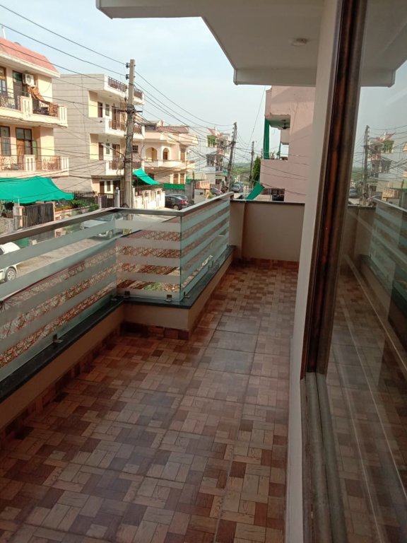  greenfield luxurious floor Balcony