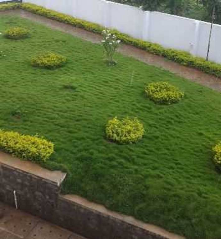  royale splendour Landscaped Gardens