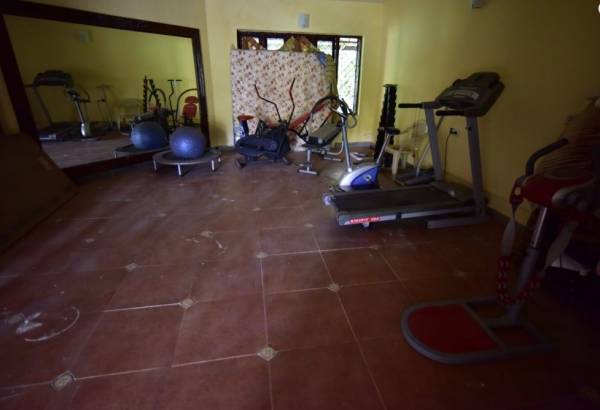  aishwarya-county Gymnasium