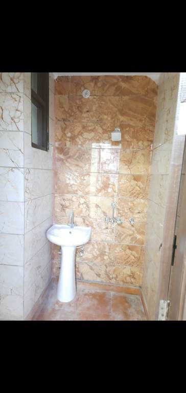  affordable homes Bathroom