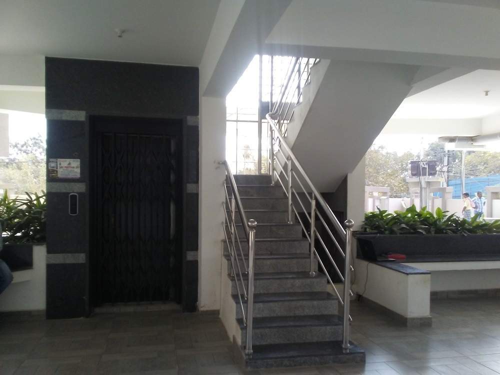  mohans sai signature Lift(s)