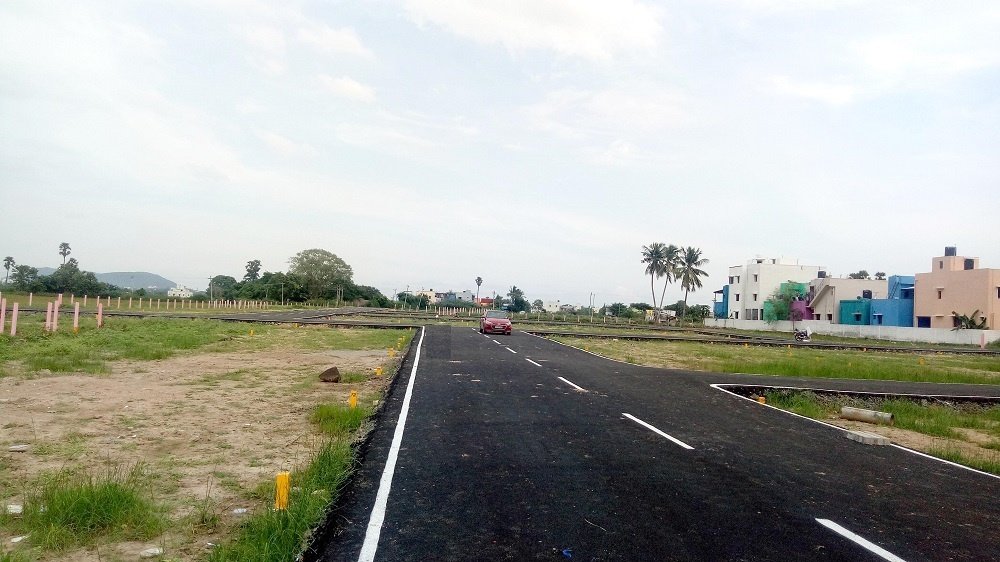  avp royal castle Plot