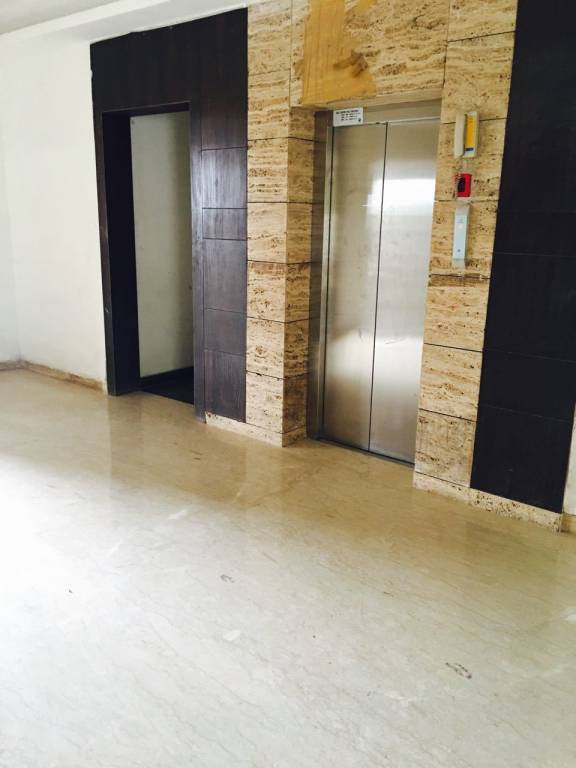  heights Lift Available