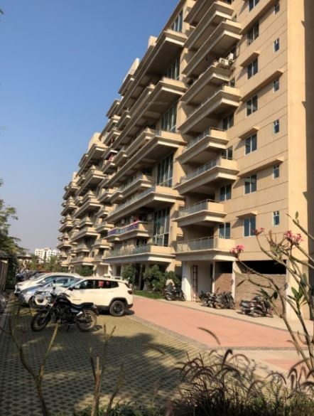  heights Open Parking