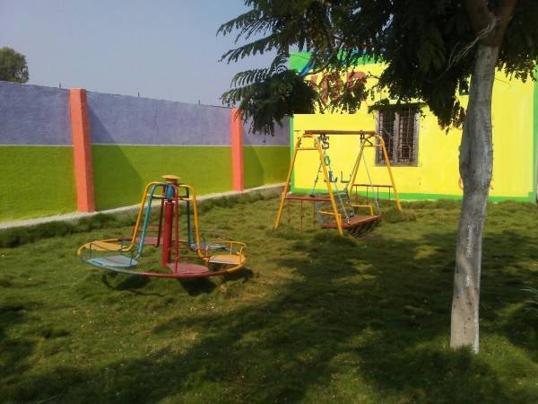  homes Children's play area