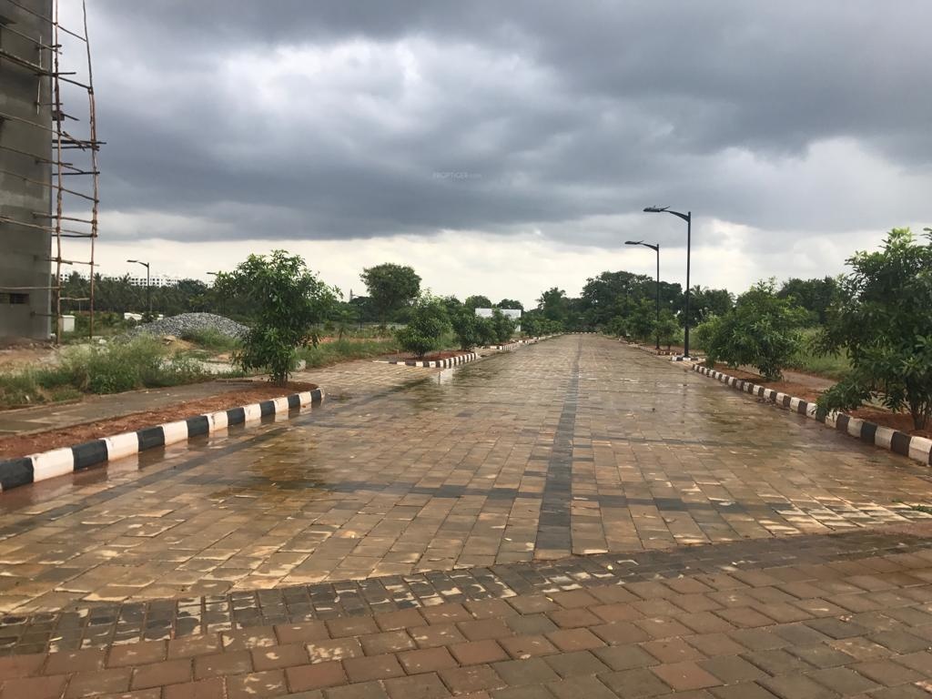  sri lakshmi prasanna avenue Plot