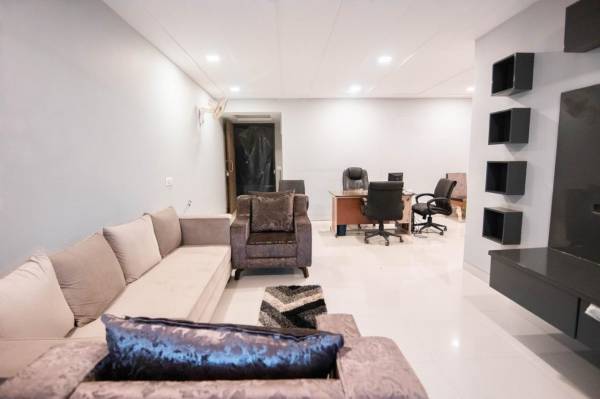  sapphire Living Area