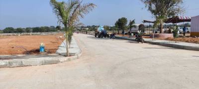  vahinis-suvarna-sampada Plot