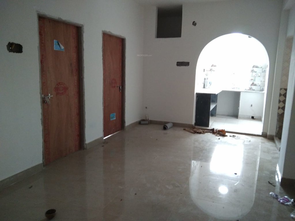  cilicon plaza Living Area