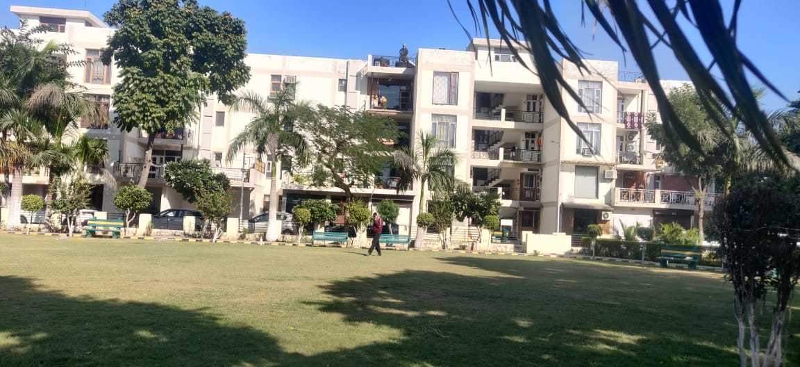 housefed flats Landscaped Gardens