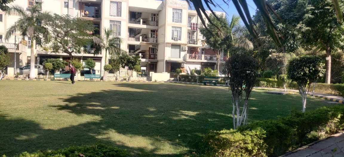 housefed flats Landscaped Gardens