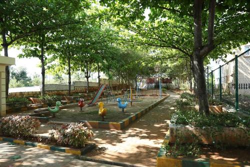  sites-and-villas Children's play area