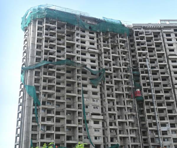 purva-emerald-bay Tower 1 Construction Status June-25
