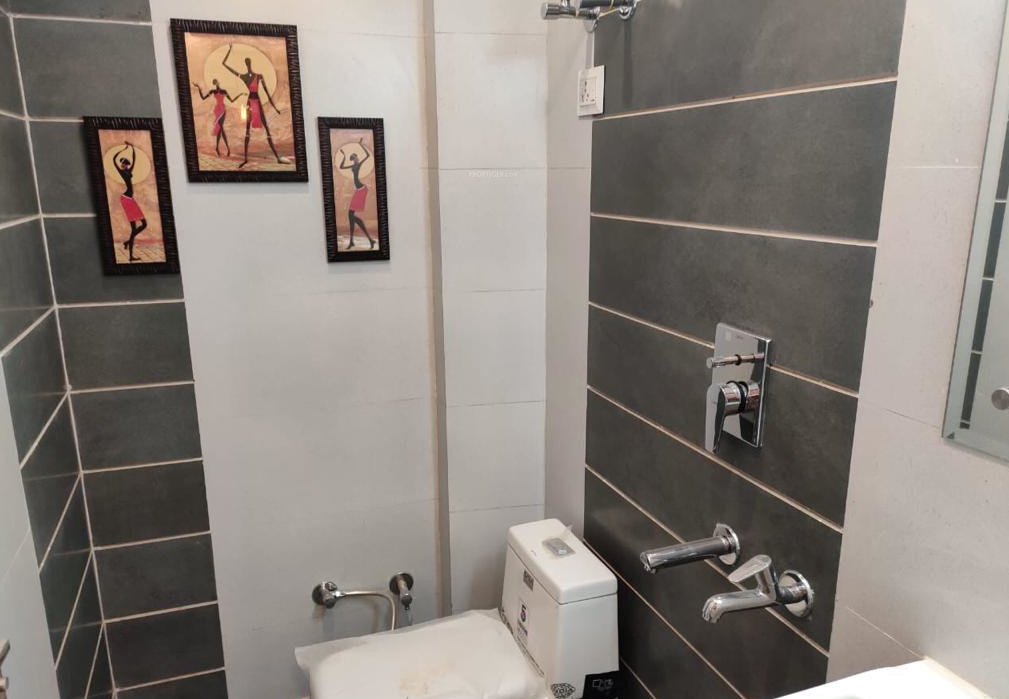 kalra luxury home Bathroom