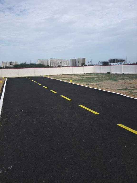  chola akshayam palazzo Internal Roads