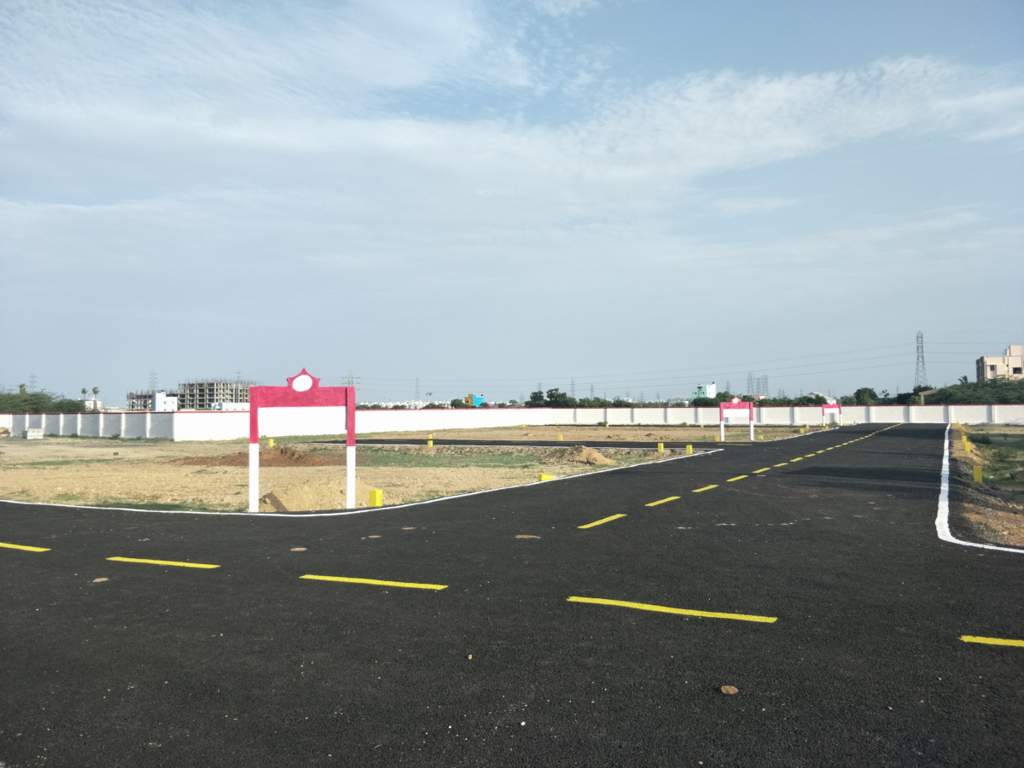  chola akshayam palazzo Internal Roads