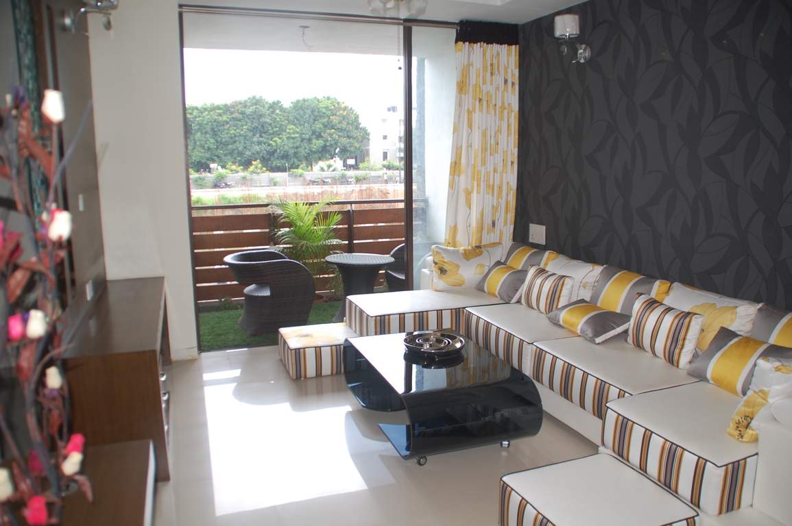  grand kalyan Living Area
