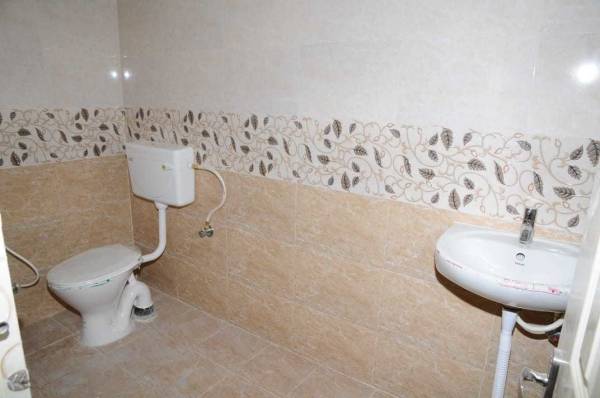  slv-meadows Bathroom