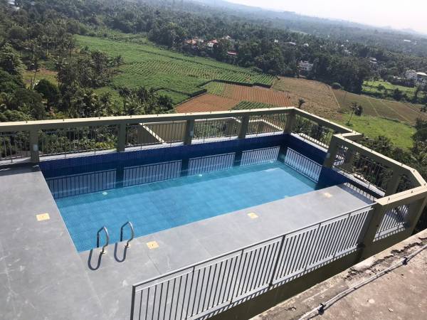 fenix Swimming Pool