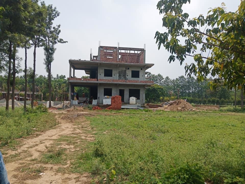  defence colony prem nagar Plot
